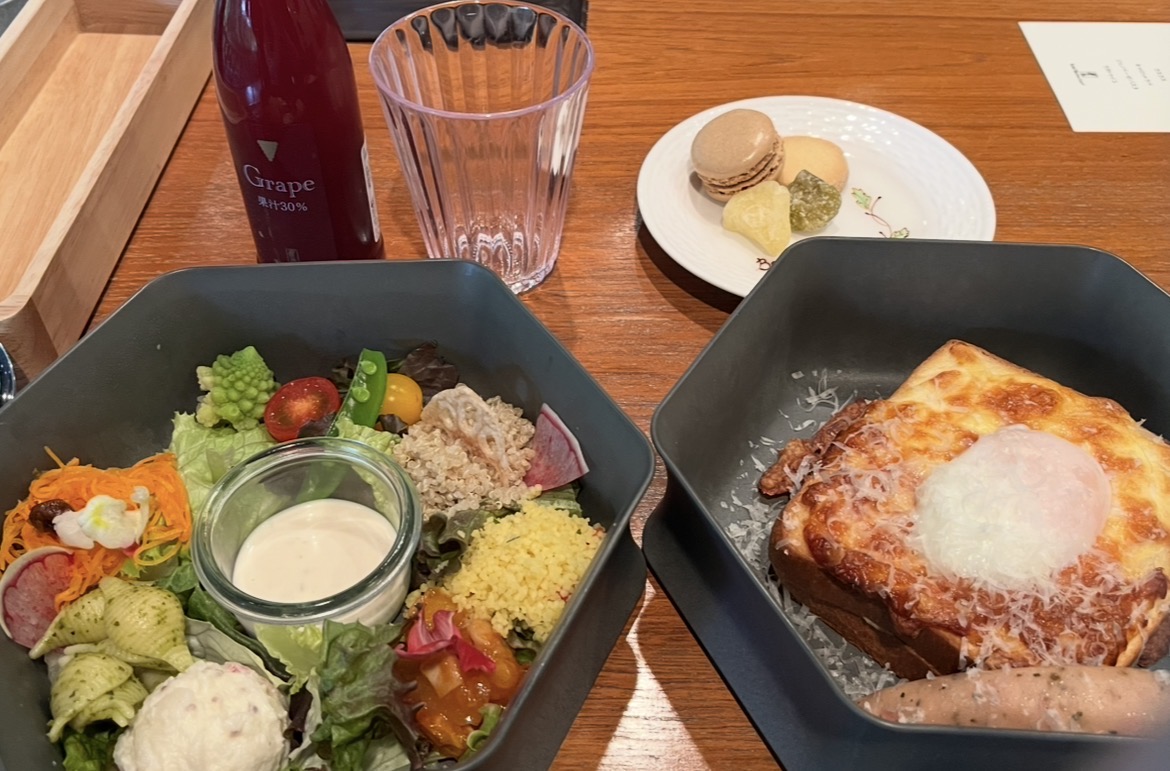 朝食